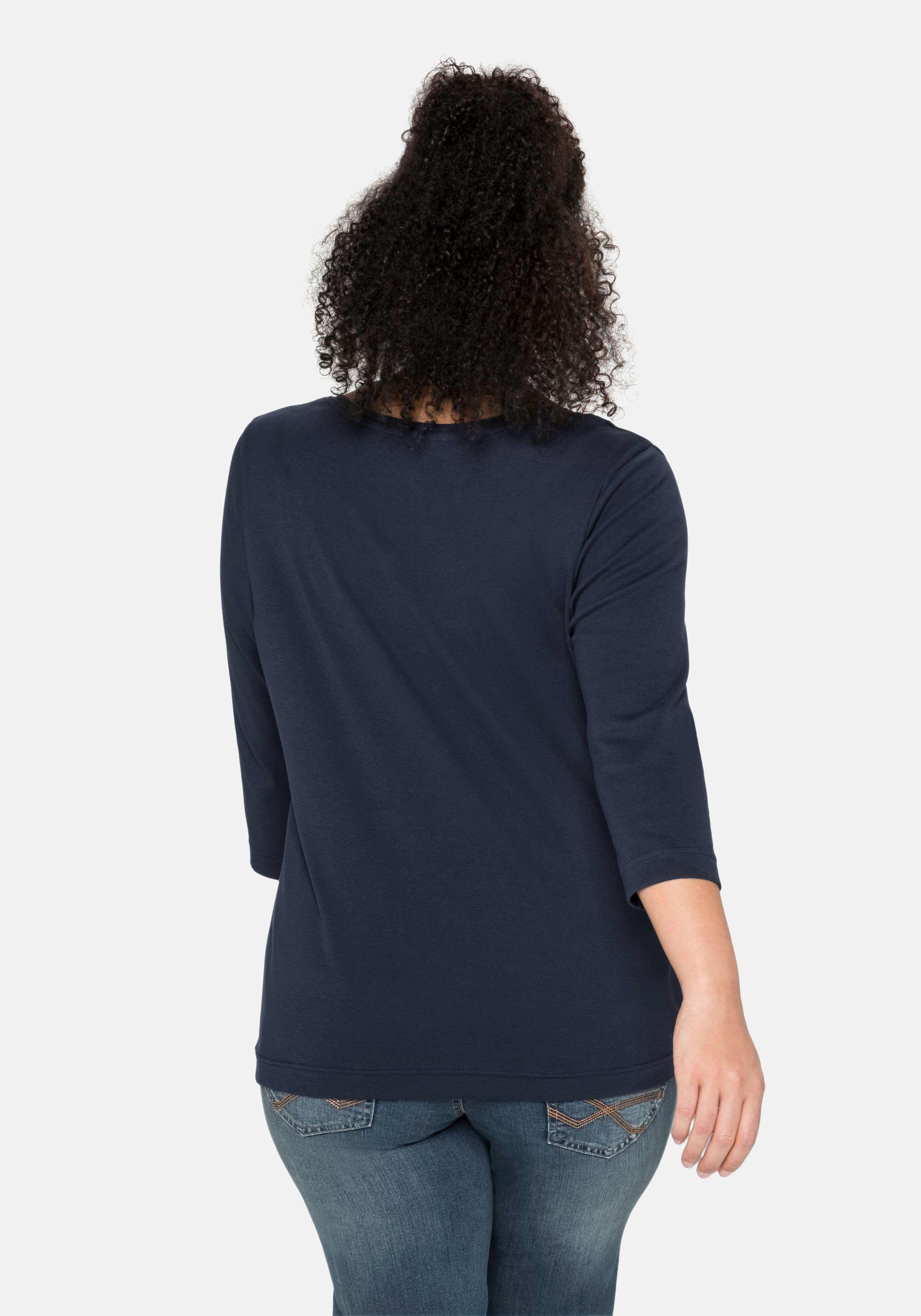 Shirt mit 3/4-Arm und weitem Rundhalsausschnitt