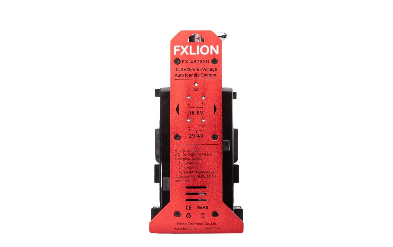 Ladegerät 2 CH Automatic Voltage Charger<br>Automatisches Zweikanal-Spannungsladegerät