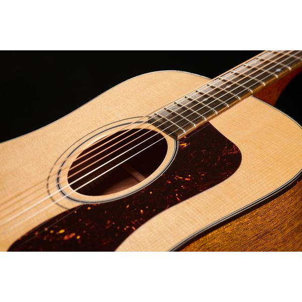 Guild D-40 Traditional Natural USA