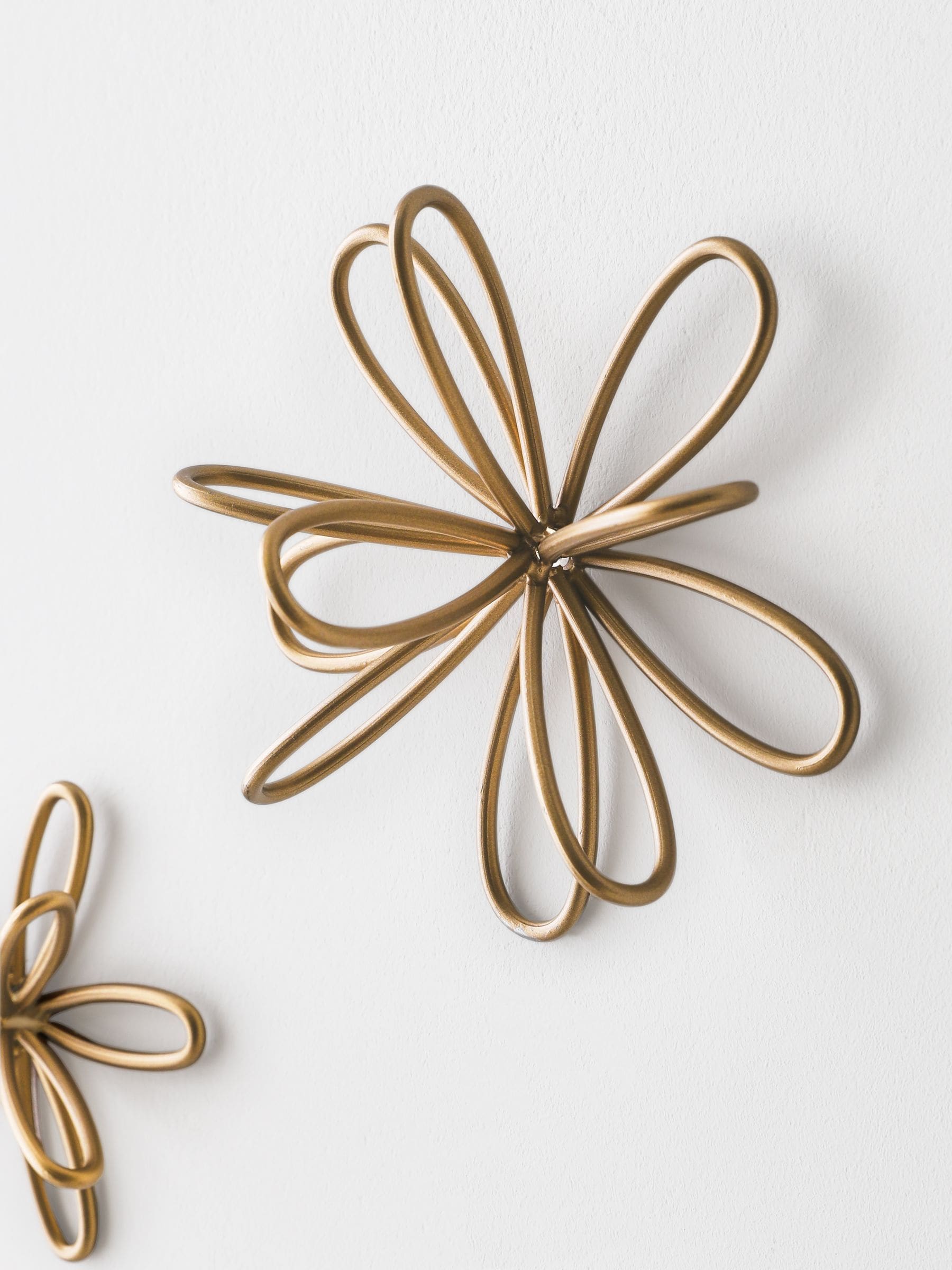 Set of 3 Metal Flower Wall Plaques