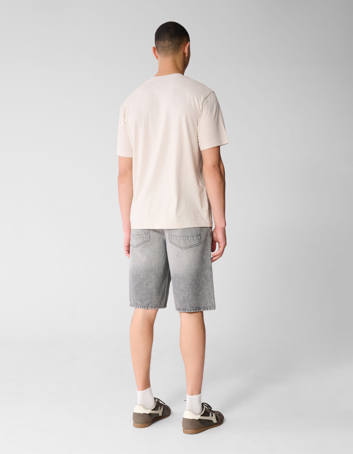 Eighty One T-shirt Zand