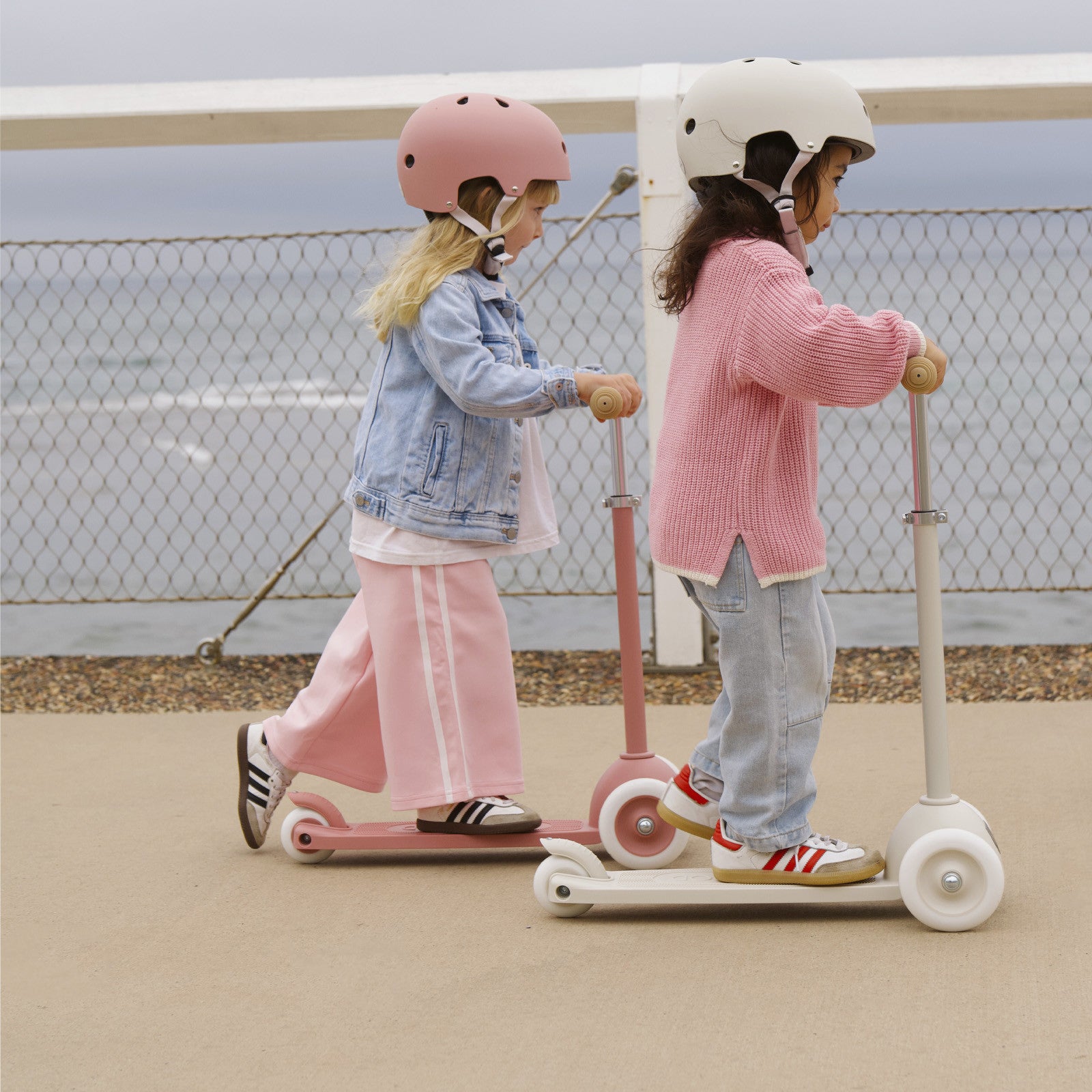 Banwood Eco Kinderhelm Raspberry