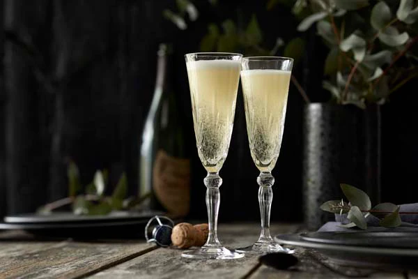 Lyngby Glas  Melodia champagneglas 4 stk. - 16 cl