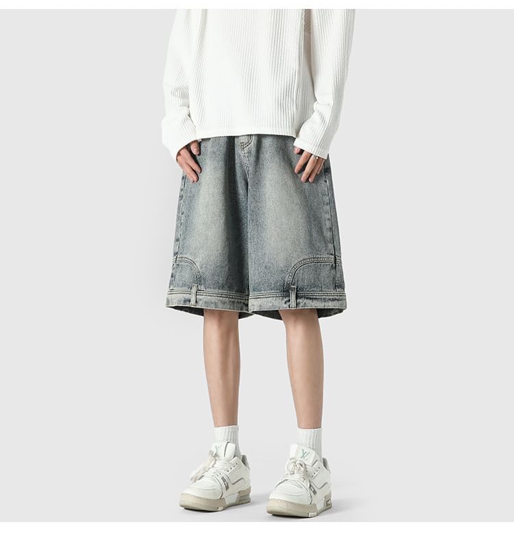 Vernanah - Mid Rise Applique Washed Denim Shorts