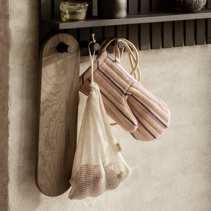 Ferm Living - Hale Ofenhandschuh, sand / schwarz