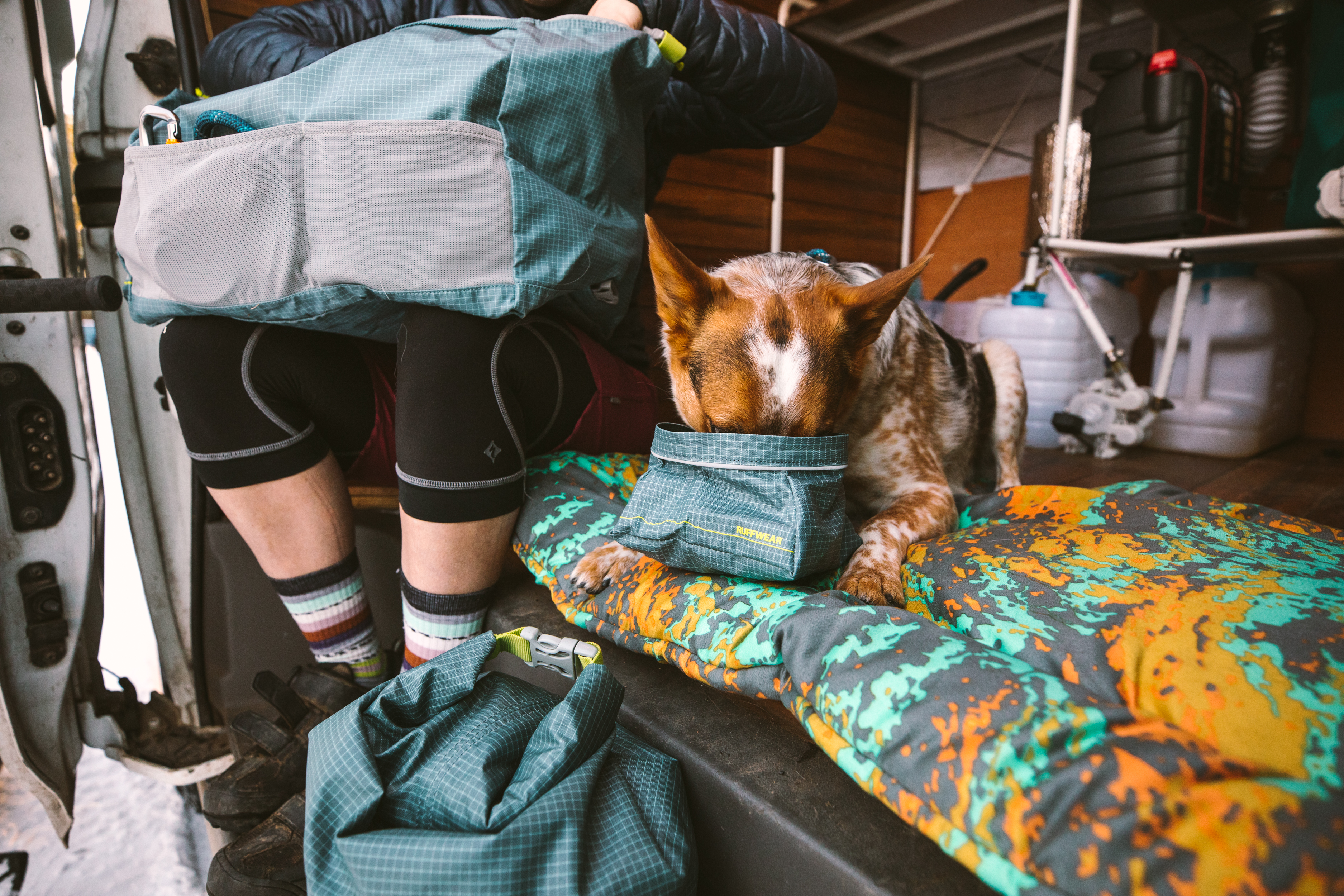 Lit pour chien basecamp™ léger et flexible pour un transport facile. Couleur: orange reef (orange) taille: s (18