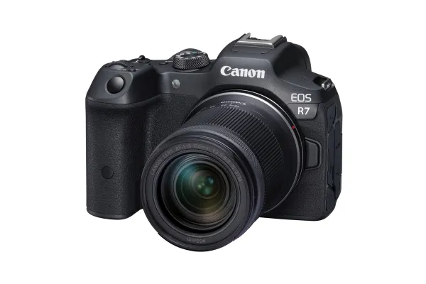 Canon EOS R7 - Digitalkamera - spejlløst - 32.5 MP - 4K / 60 fps - 8.3x optisk zoom RF-S 18-150 mm F3.5-6.3 IS STM objektiv - Wi-Fi, Bluetooth
