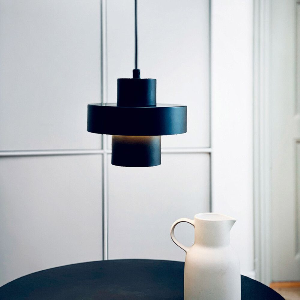 TAKLAMPE DYBERG LARSEN STOKE SVART