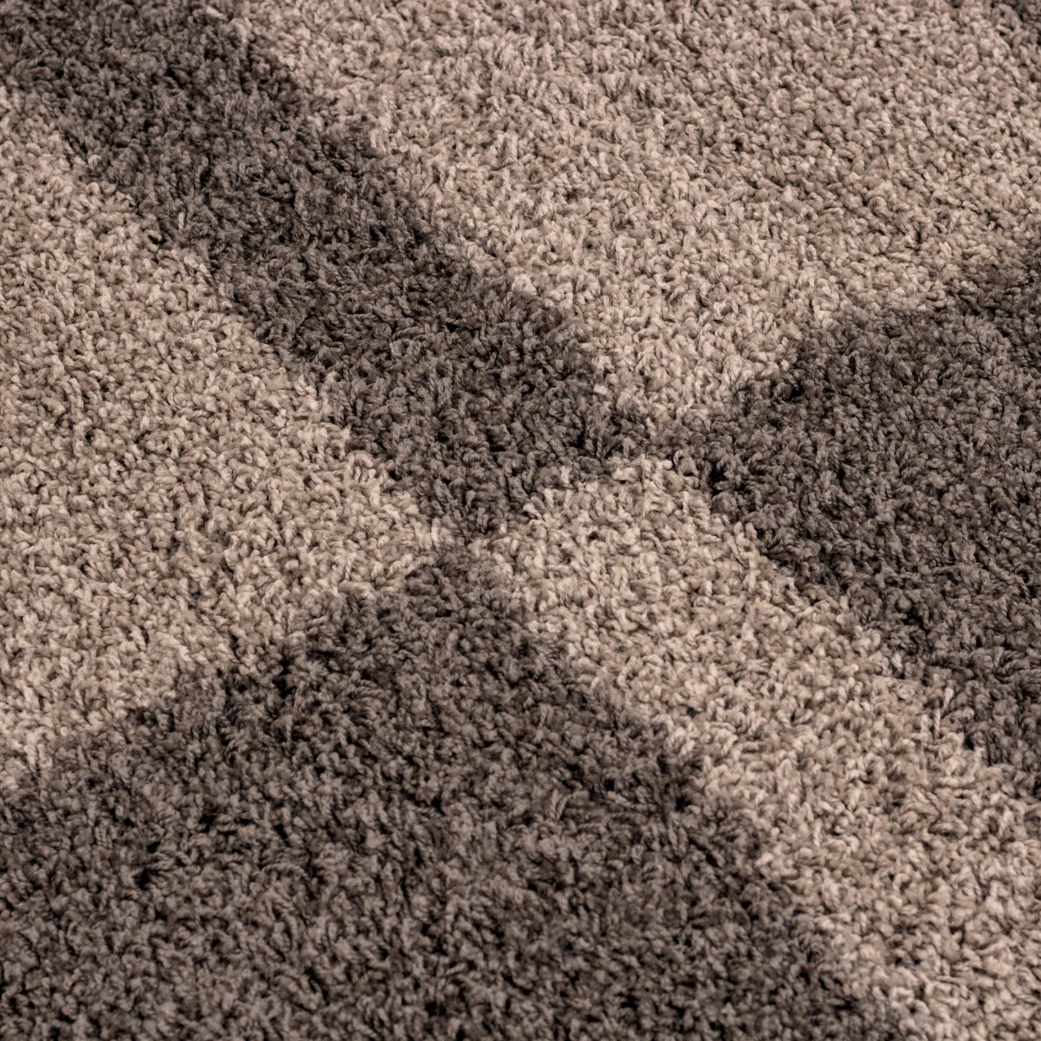 Designer Hochflor Teppich mit Karo- und Linienmuster, Flauschiger Langflor