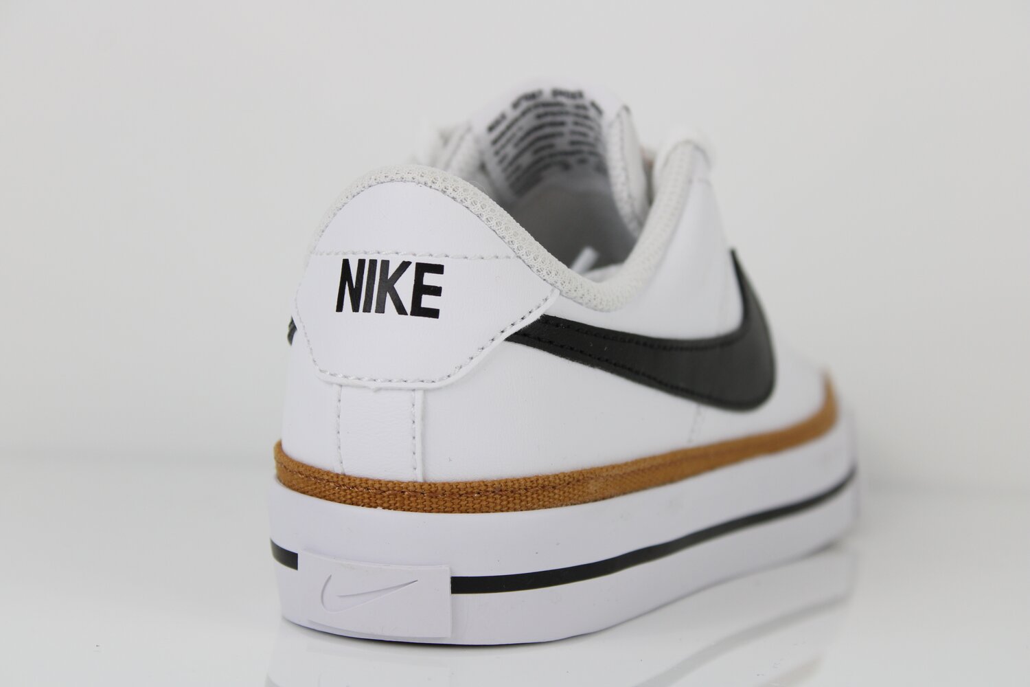 Nike Sneaker