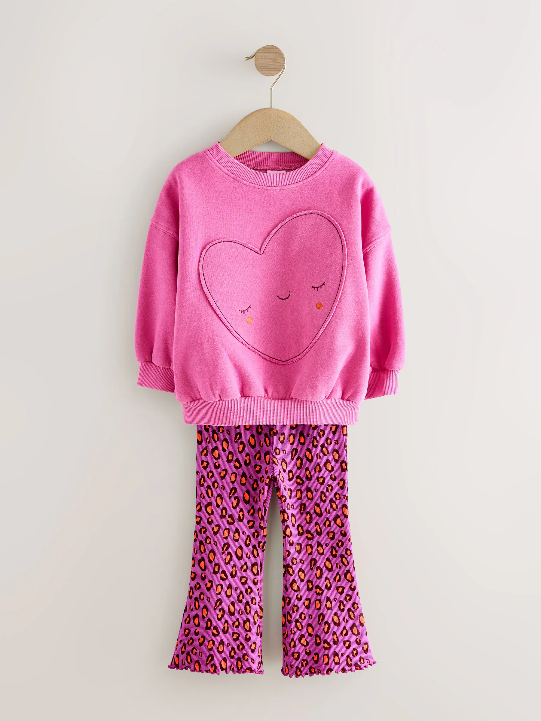 Roze dierenprint met hartjes - Set van sweatshirt en uitlopende legging (3mnd -7jr)