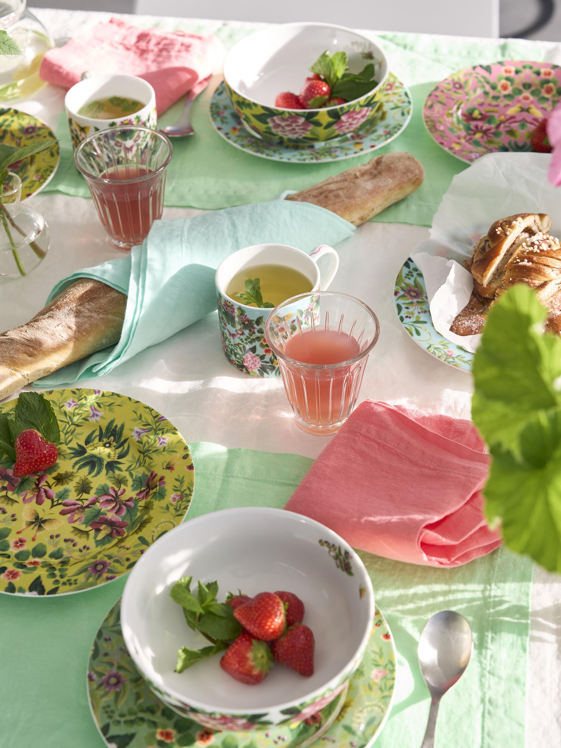 Designers Guild set van 4 Ikebana Damask mokken