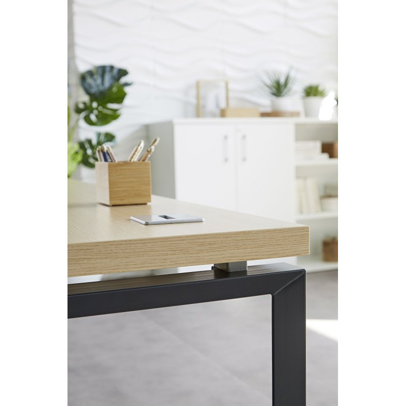 Bureau droit Direction Bruneau Shiny piètement acier