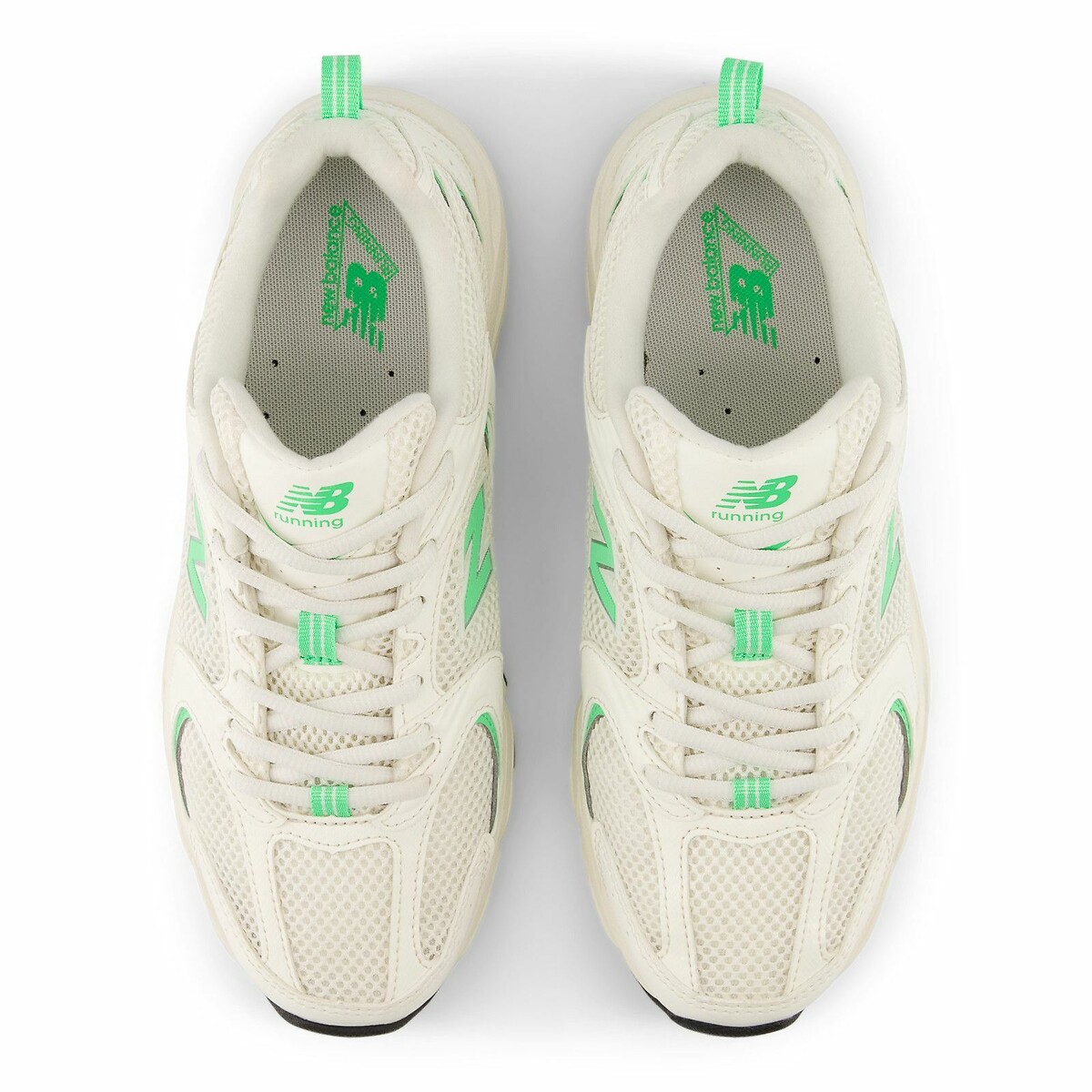 NEW BALANCE<br>Tênis 530