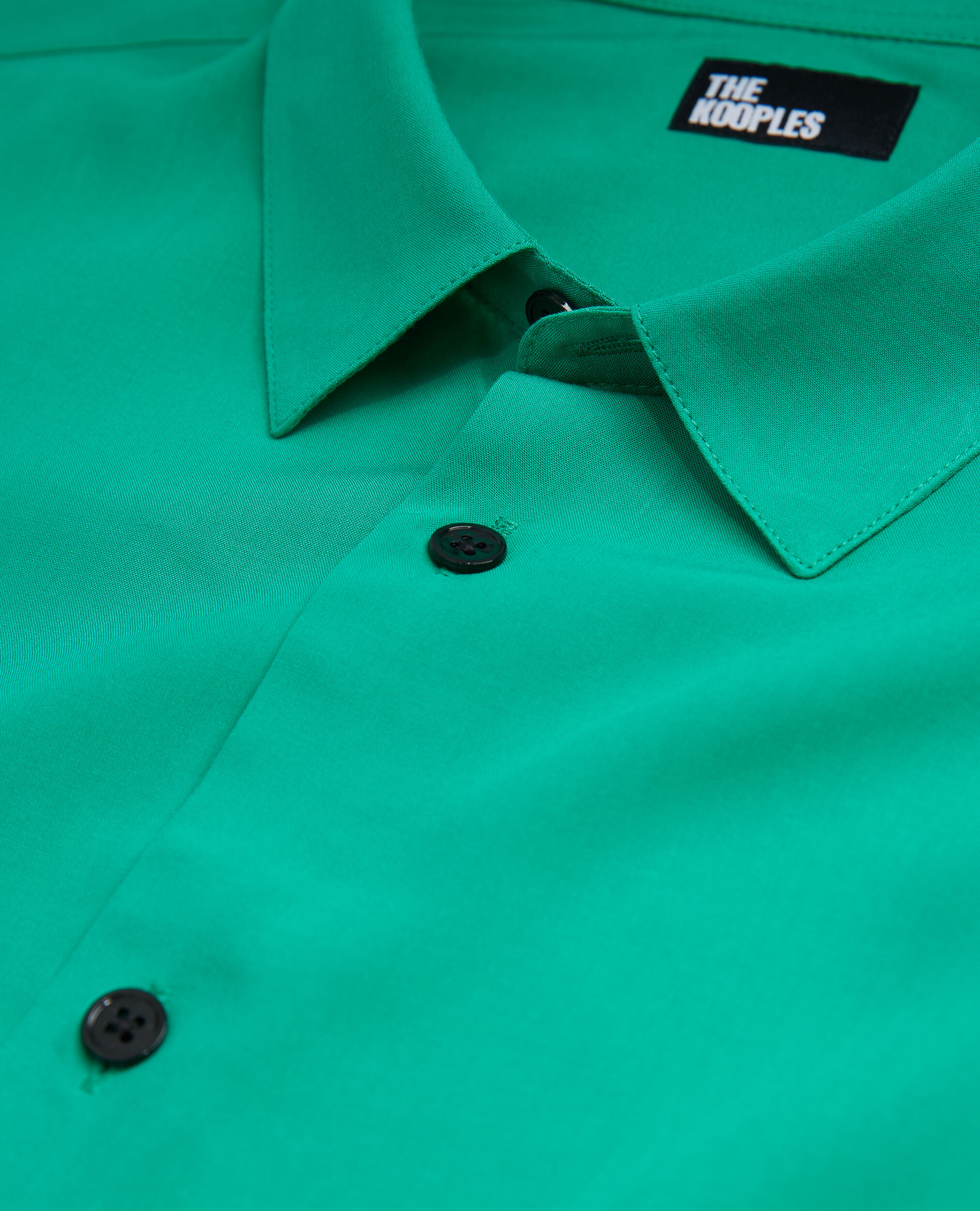 Chemise col classique verte