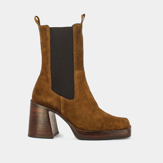 Bottines à talon, bout carré et élastique  en croute cognac