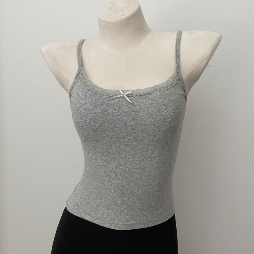 Rosehedge - Cami-top met effen strik en kant