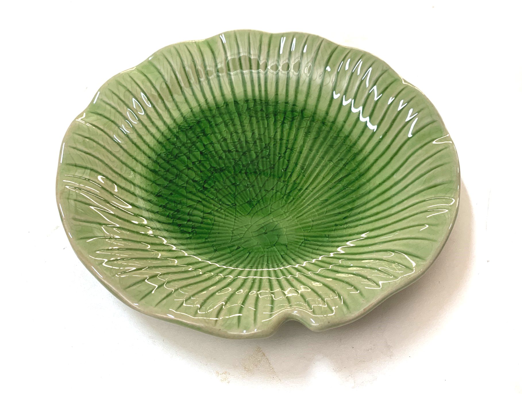 Teller 'Lotusblatt', grün, Ø 22 cm, H 3,5 cm von fischer's lagerhaus