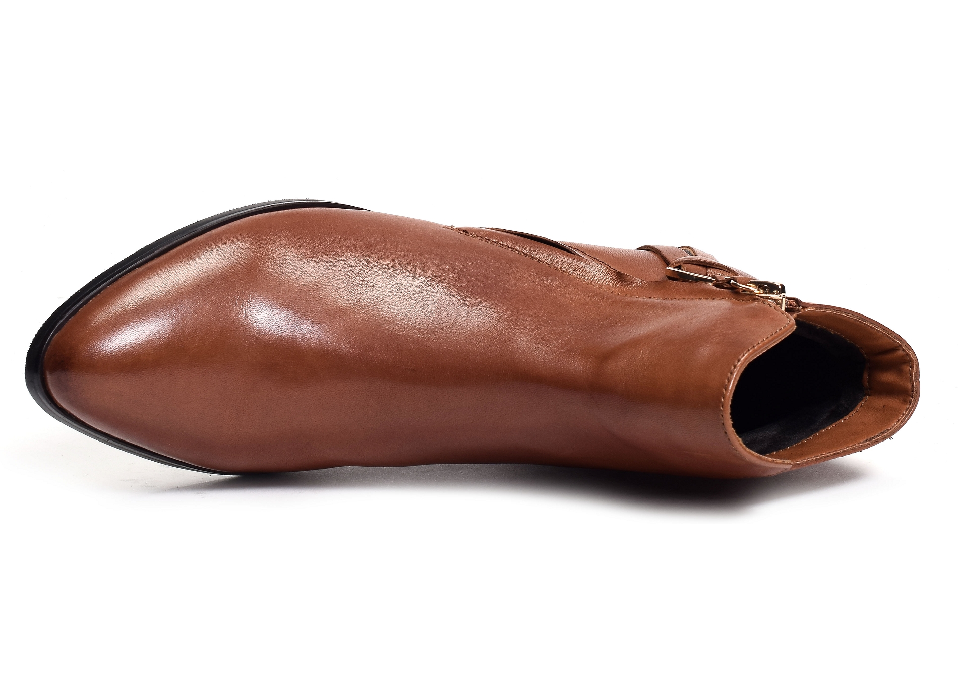 Taylor 01 camel