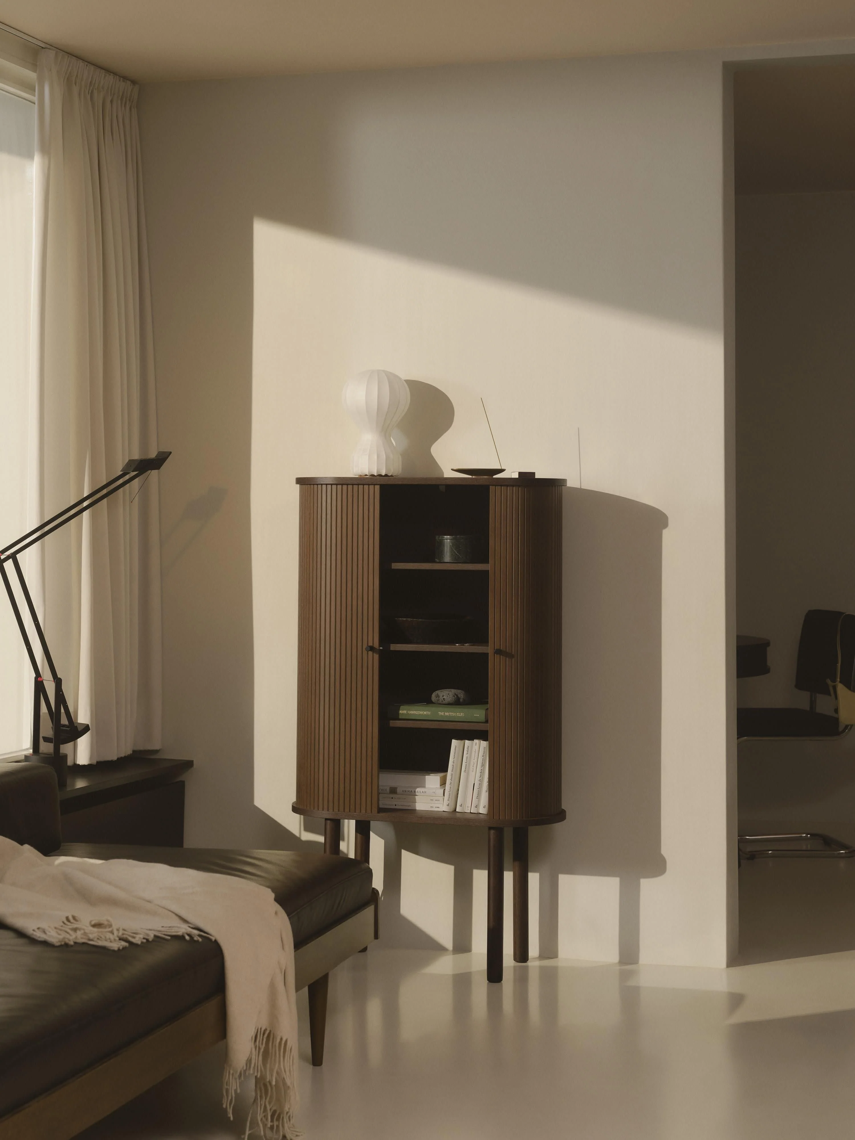 Highboard Calary met geribde voorzijde