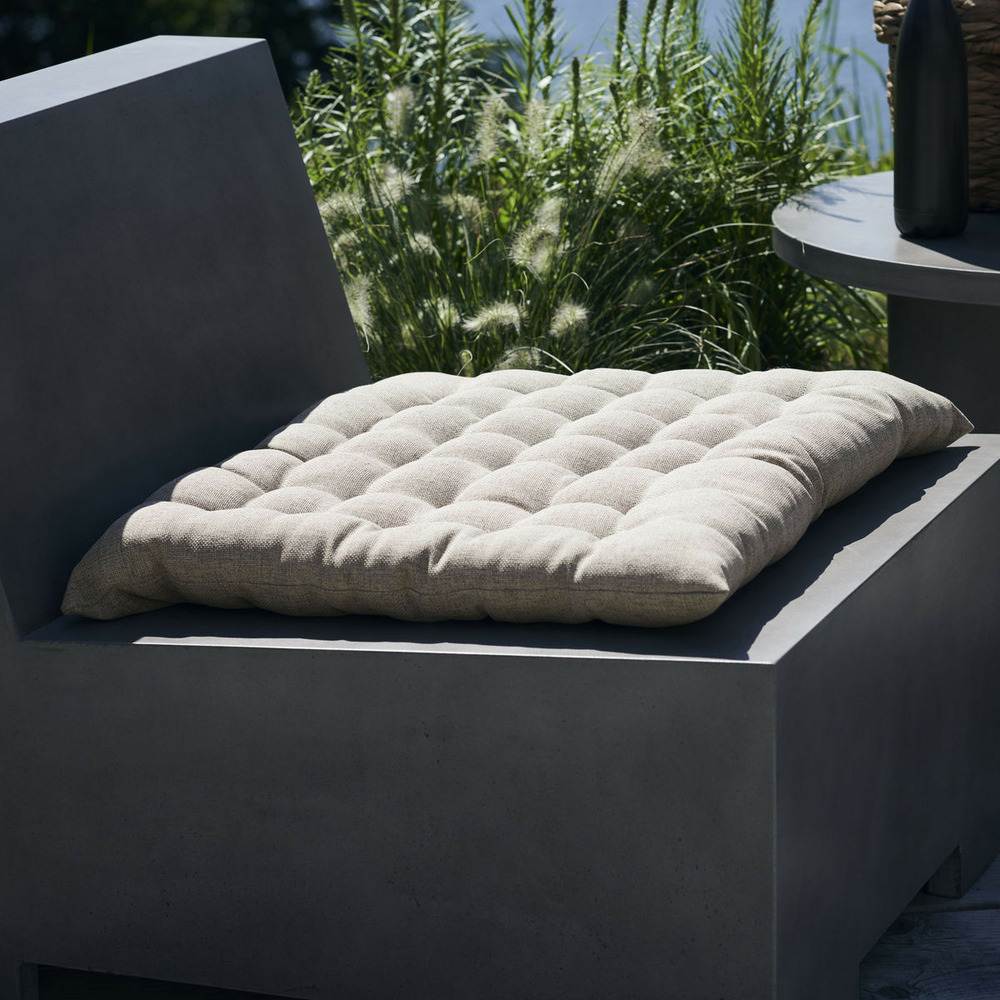 Coussin pour fauteuil avec garnissage fine sable