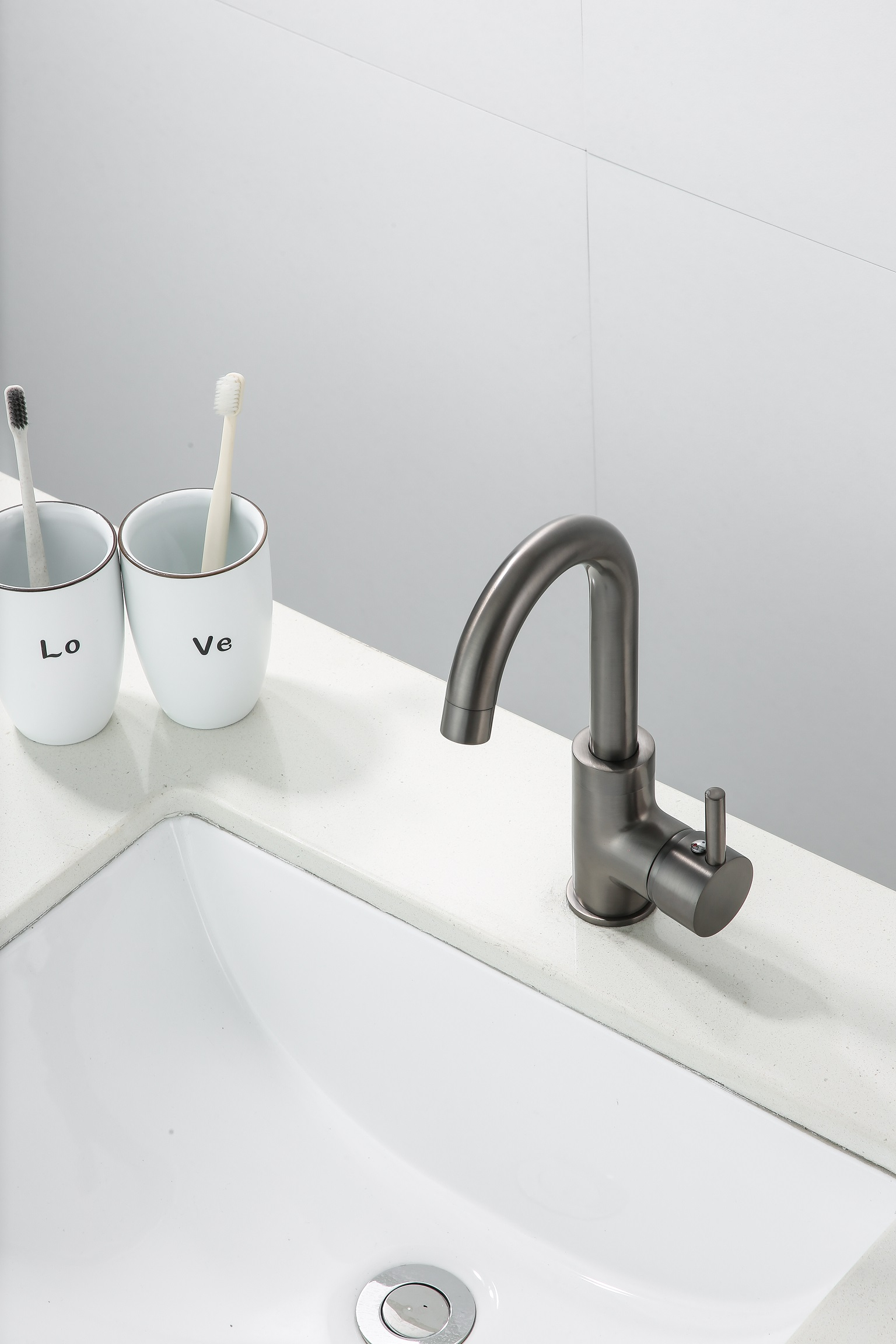 Saniclear Iron matrix draaibare wastafelkraan verouderd ijzer - gunmetal