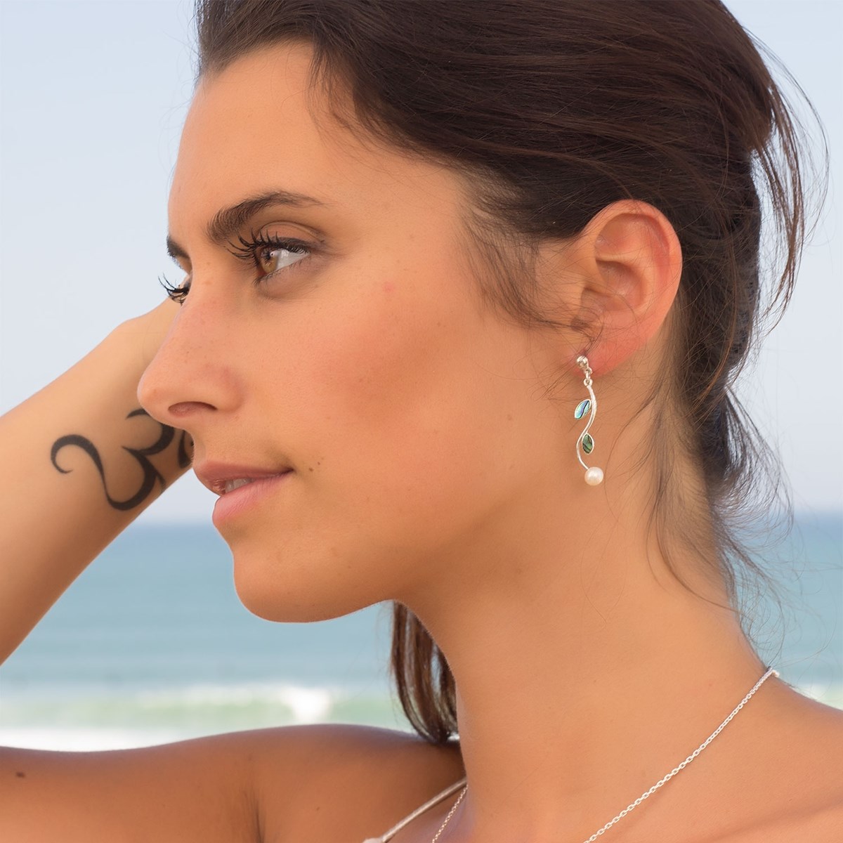 Pendants d'oreille Perle Nacre blanche en Argent massif 925 - Élégance et qualité | Aden