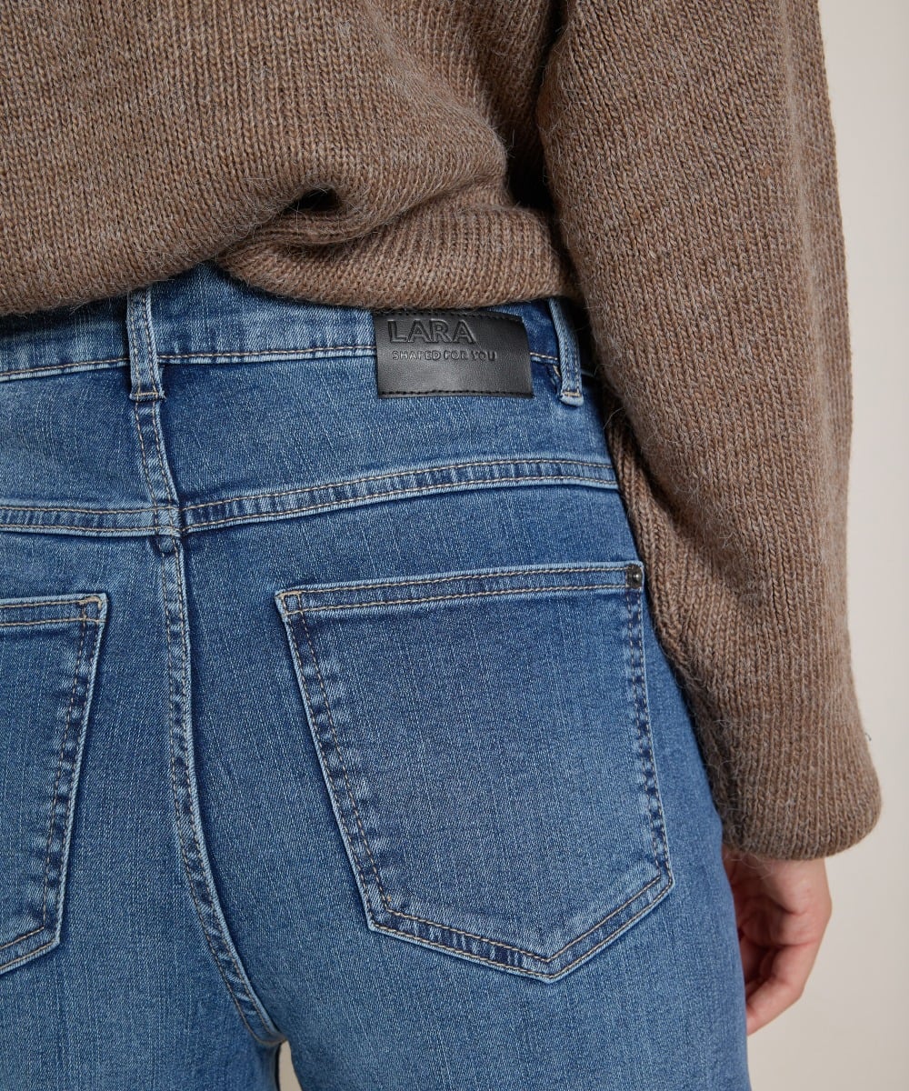 wide fit stretch jeans - lara