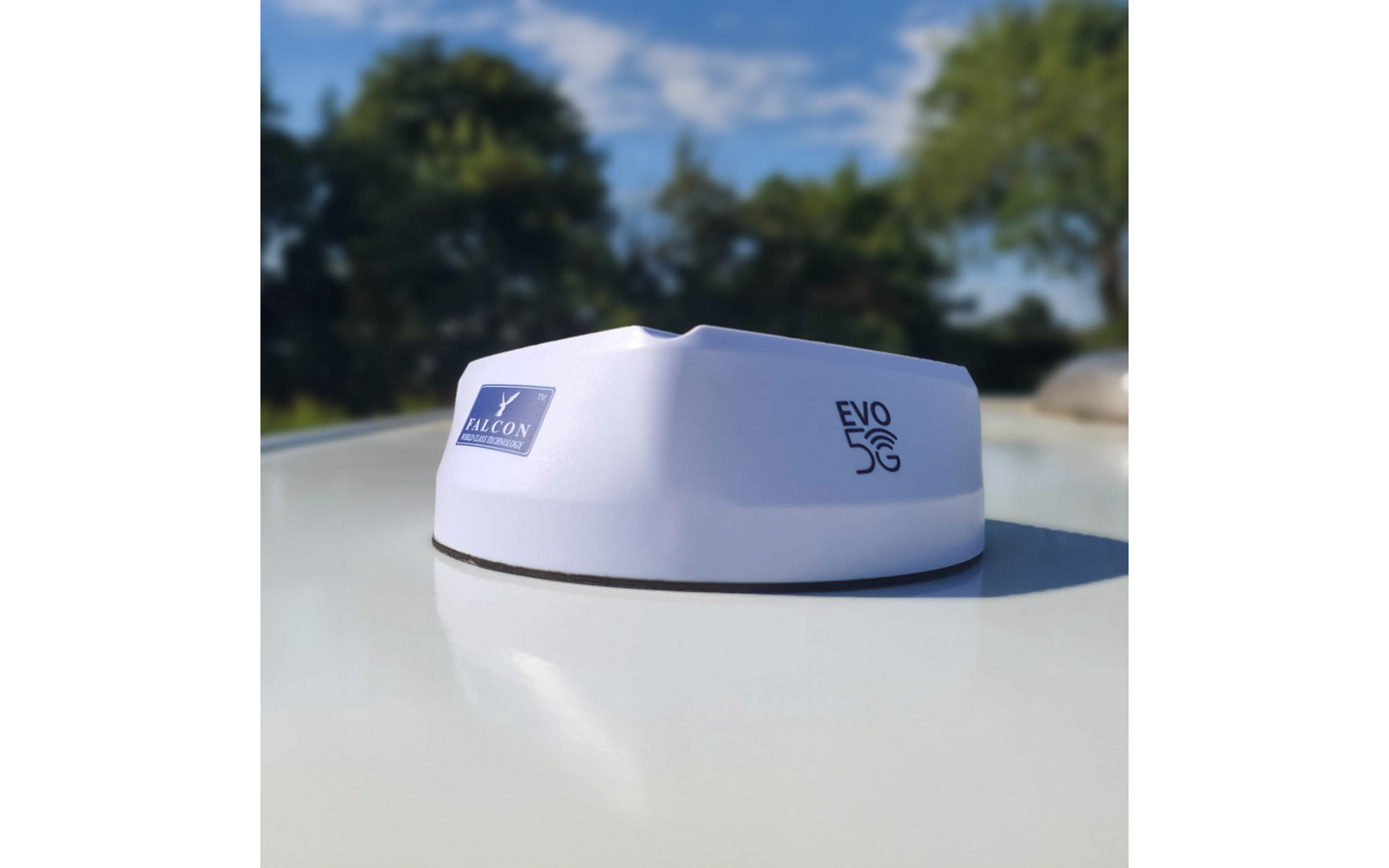 Falcon EVO 5G LTE Internet Dachantenne mit mobilem 300 Mbit/s 4G Router