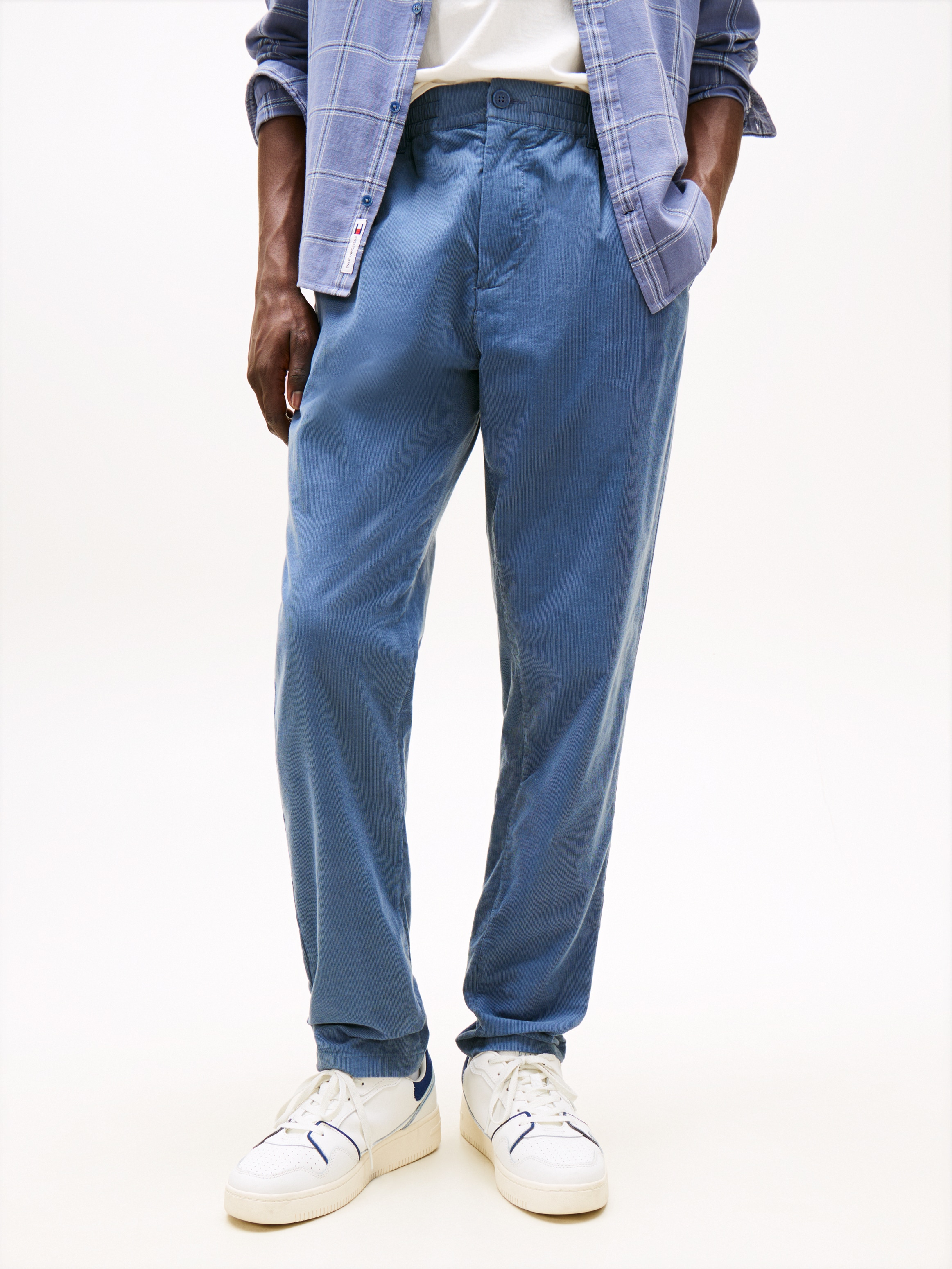 Tommy Jeans Stoffhose »TJM ISAAC LIGHT CORD PANTS«  Mit Gürtelschlaufen