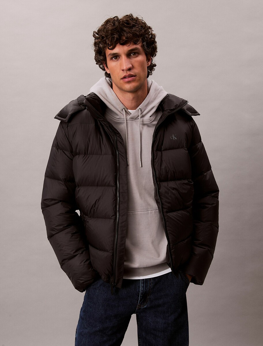 CALVIN KLEIN<br>Jaqueta de penas com capuz