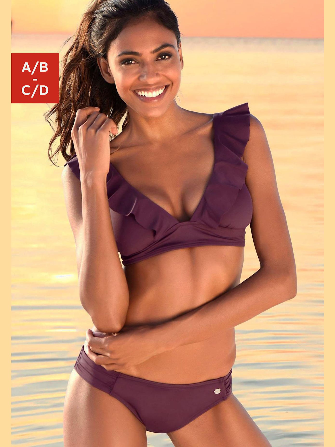 Bikini triangle bord à volants élégant