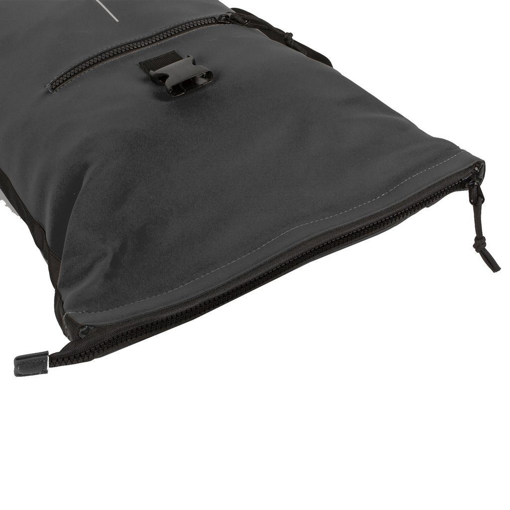 New Rebels Mart New York Rolltop Backpack Black