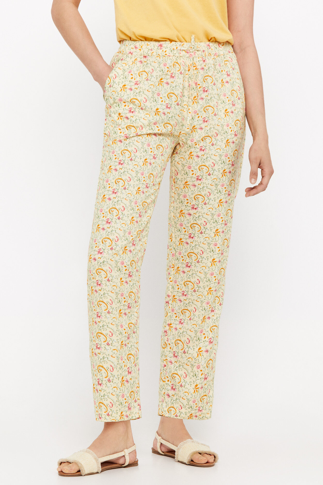 Calças fluidas estampadas - Estampa amarela