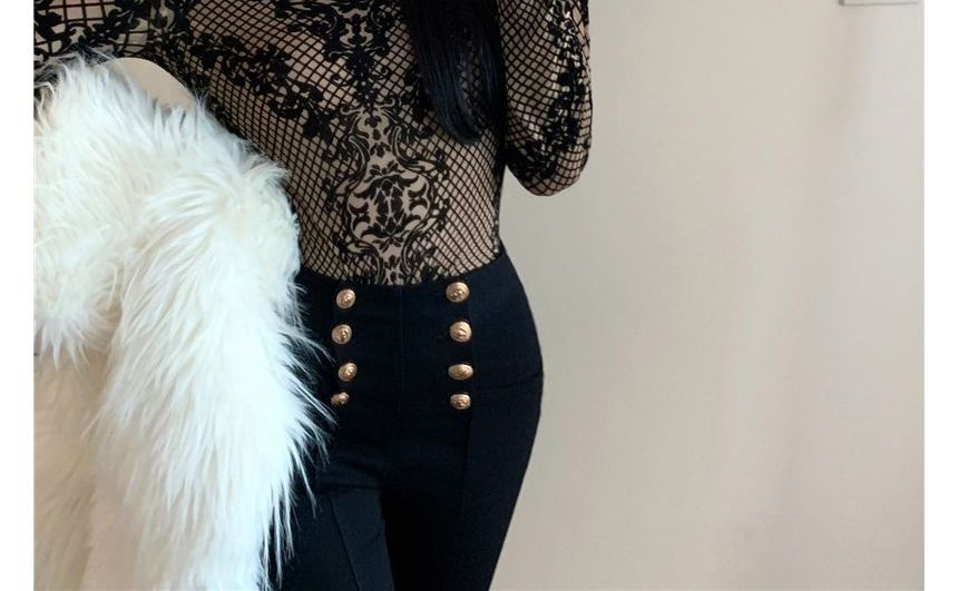 WIKPROM - Bodytop met lange mouwen en nephals en kant