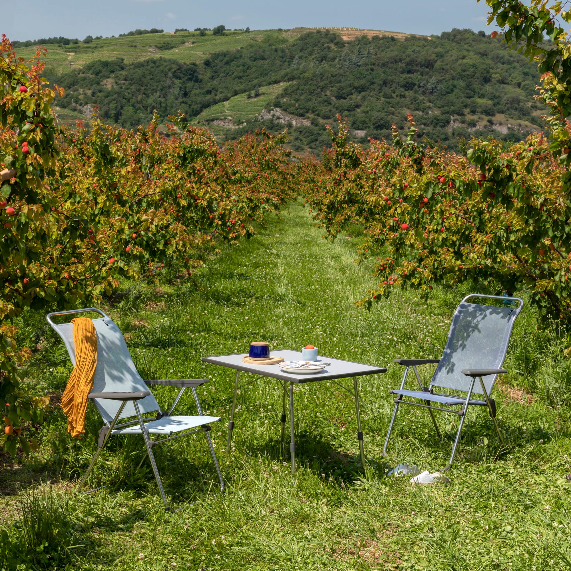 Mehrpositions-Campingsessel Alu Cham Batyline® Iso Blau Ciel