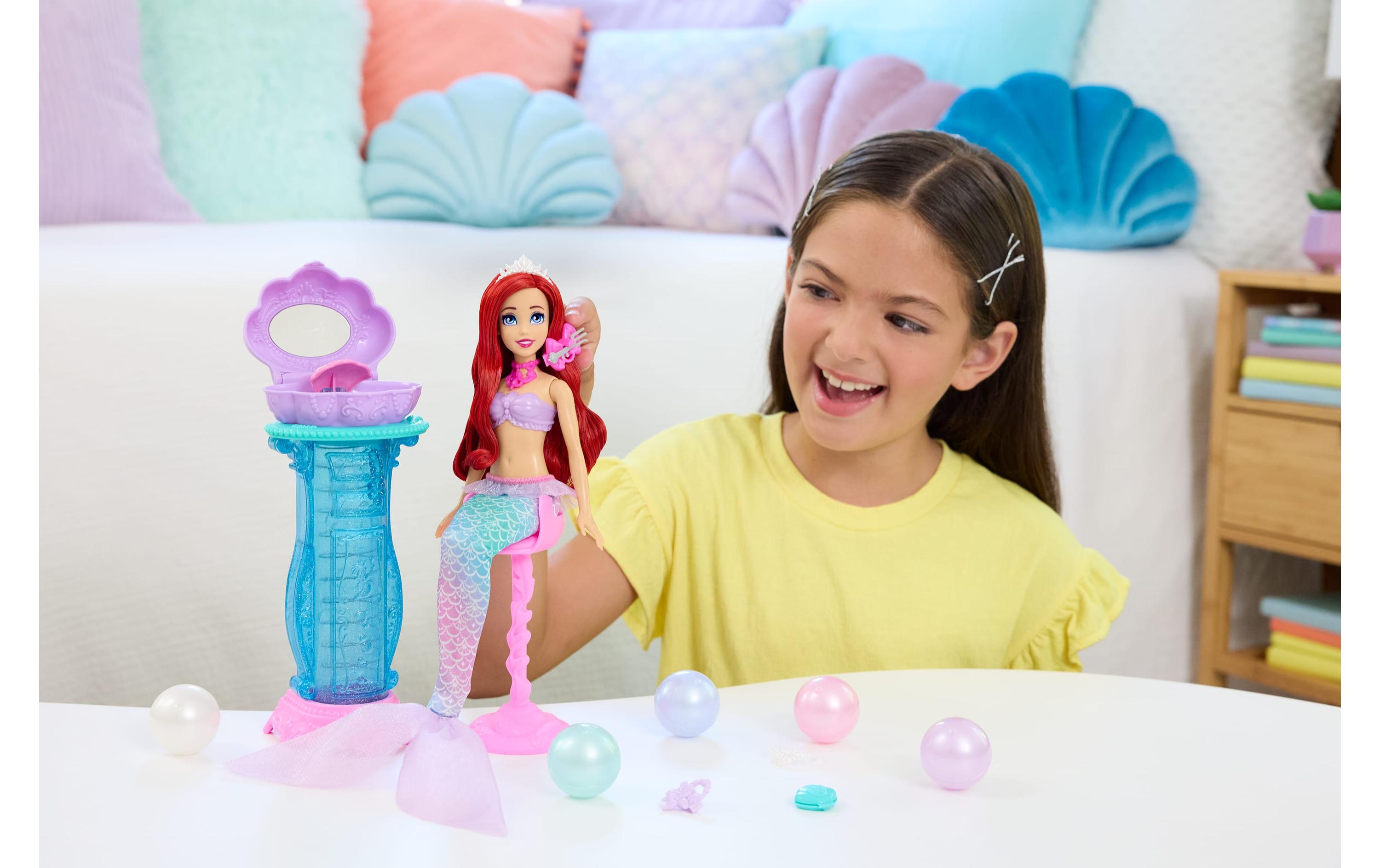 Spielset Schminkmuschel Meerjungfrau-Arielle-ModepuppeModepuppe und Schminktisch mit 5 Pop-up-Überraschungen