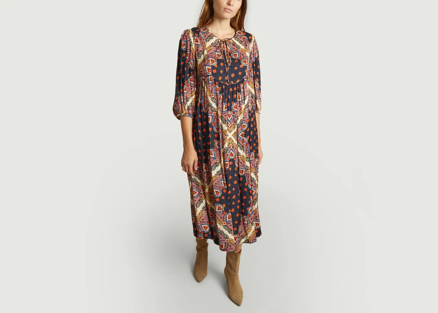 Robe Jiji Ba&sh