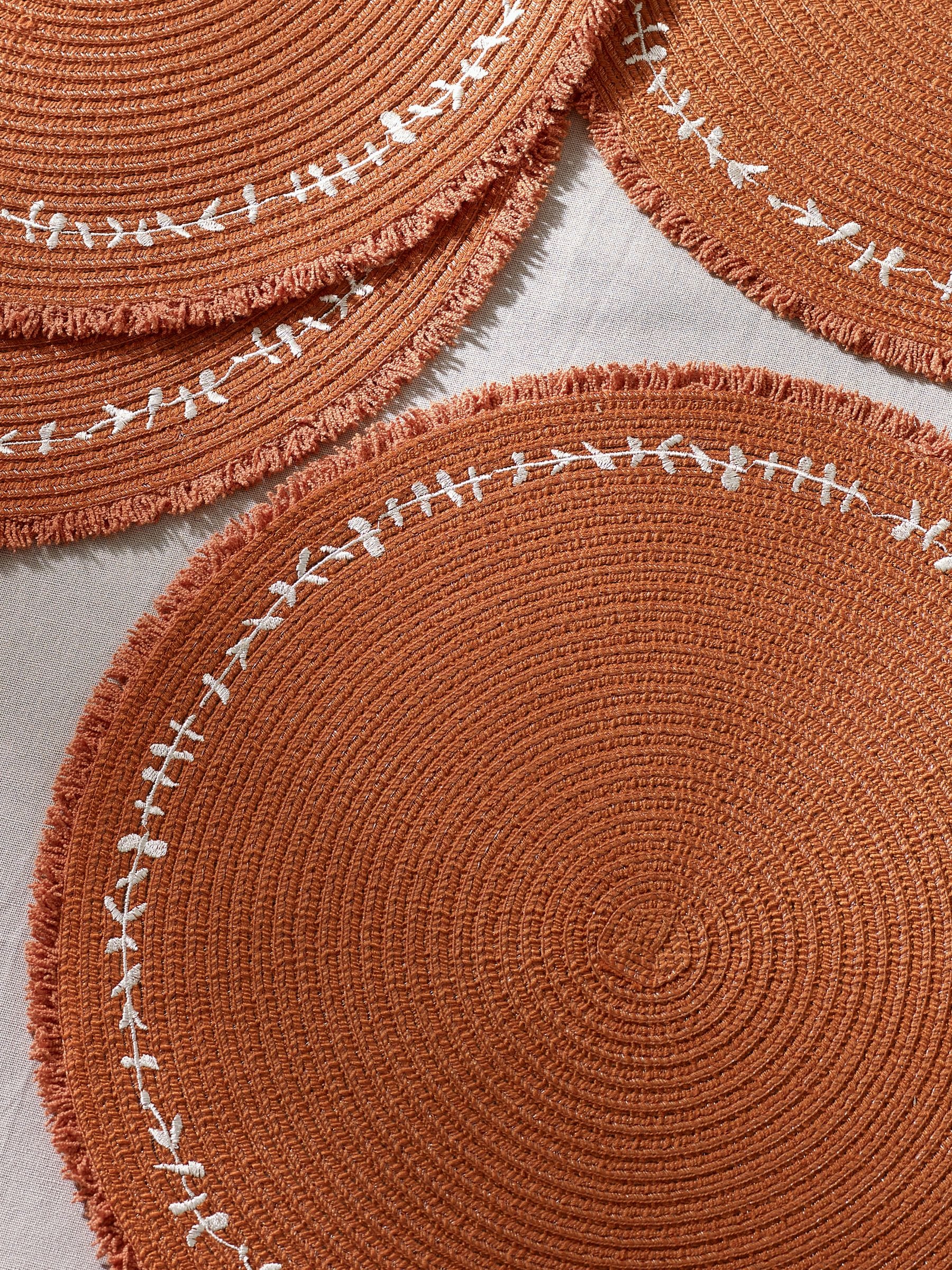 Set of 4 Embroidered Leaf Placemats