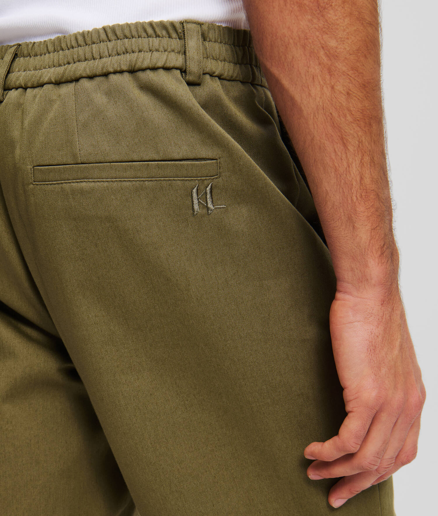 SHORT CHINO KL MONOGRAM - Vert foncé