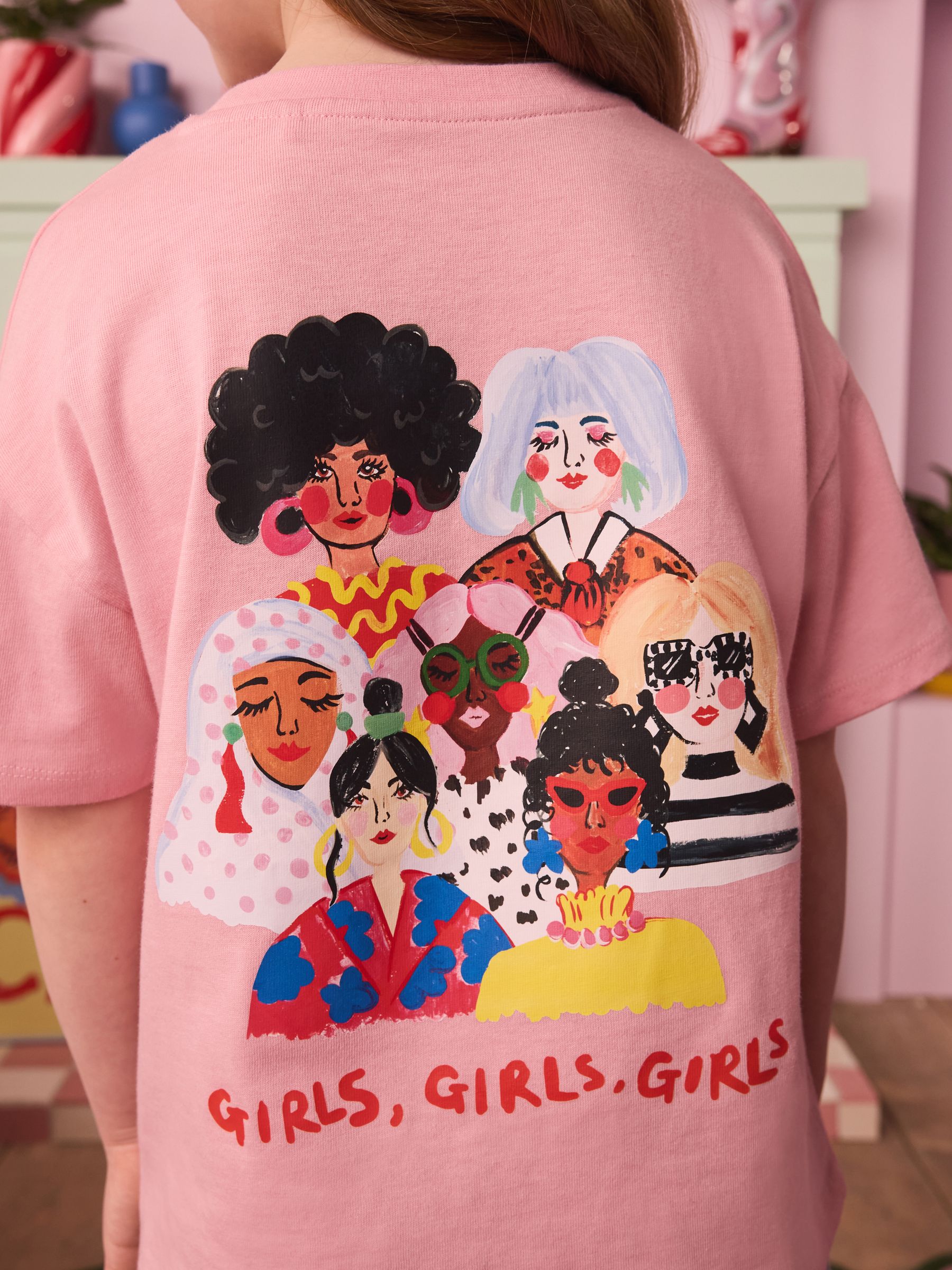 Eleanor Bowmer roze 'Who Rules the World' 100% katoenen T-shirt voor kinderen