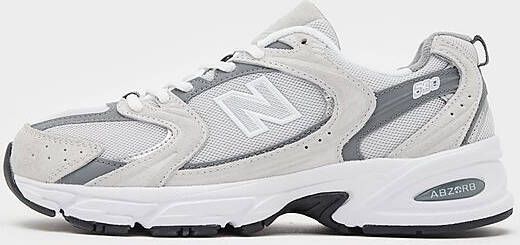New Balance Canvas Sneakers met Suède Inzetstukken