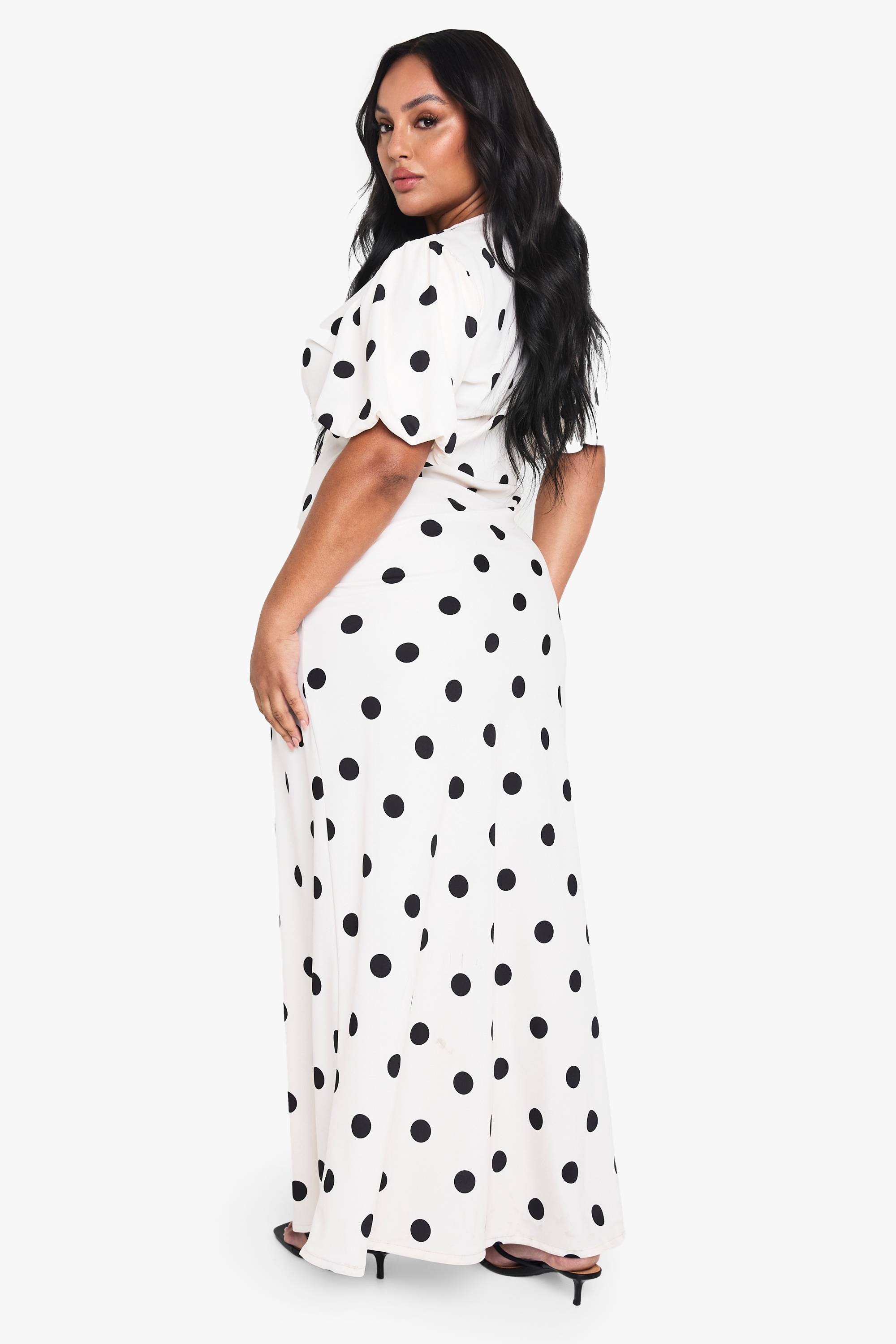 boohoo PLUS ROBE MAXI À POIS