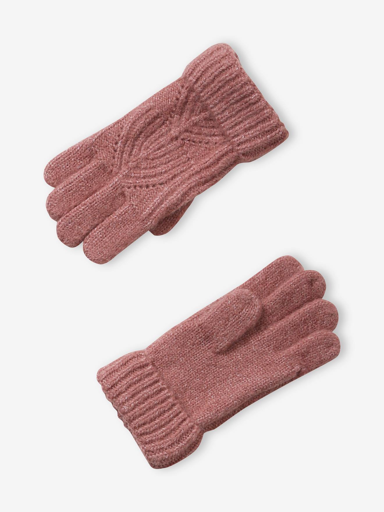Conjunto de gorro, cachecol tubular e luvas em tricô com textura de bolinhas rosa médio.