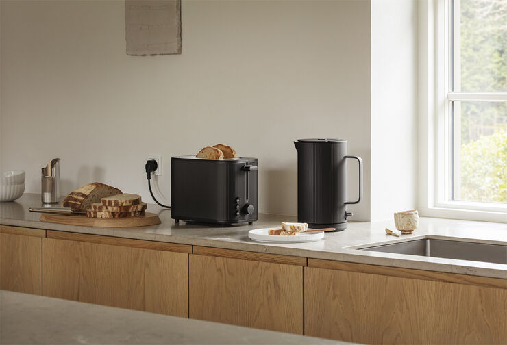 Georg Jensen Bernadotte Electric kettle Black