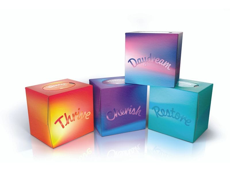 Kleenex Kosmetiktücher Collection Würfel 3-lagig 3 x 48 Stü Weiche Taschentücher in schönem Design