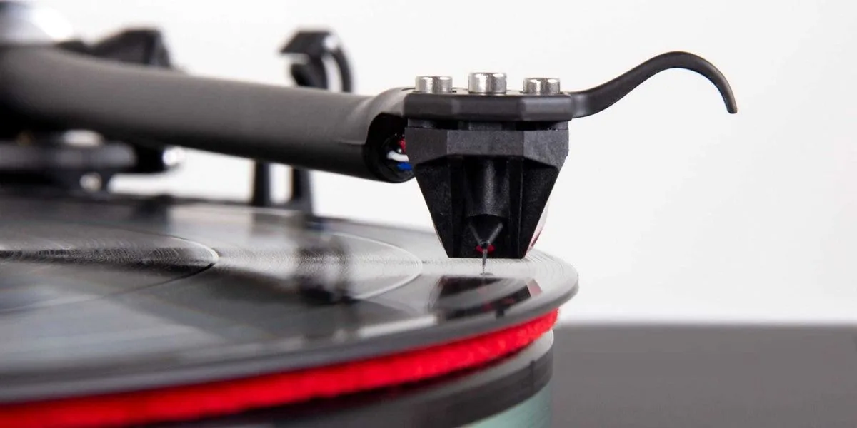 Rega Planar 6  cellule Ania Pro MC   NeO PSU Platines vinyle hi-fi