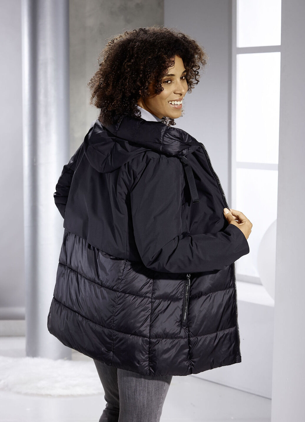 Funktionsjacke in angesagtem Materialmix
