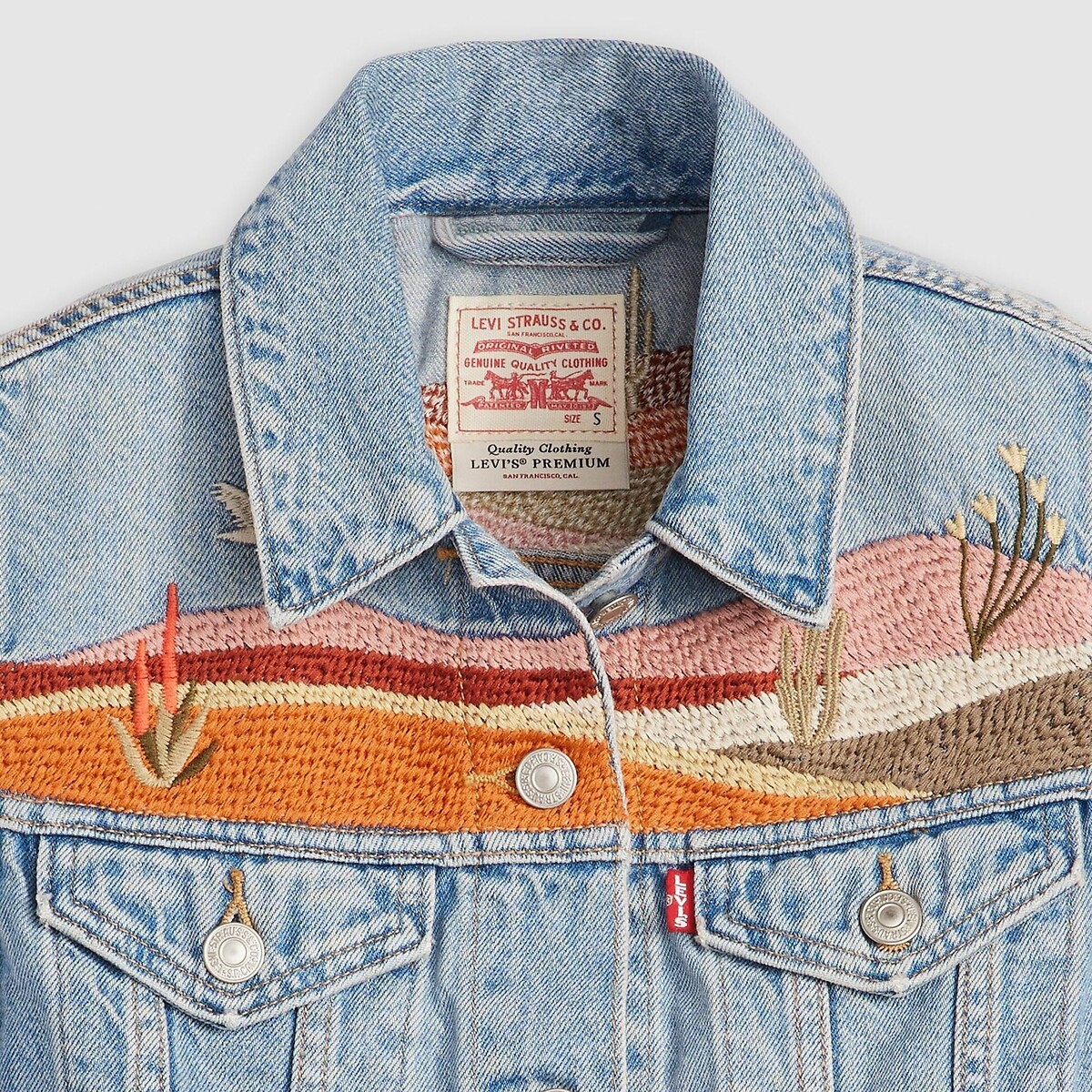 Colete jeans sem mangas bordado da Levi's