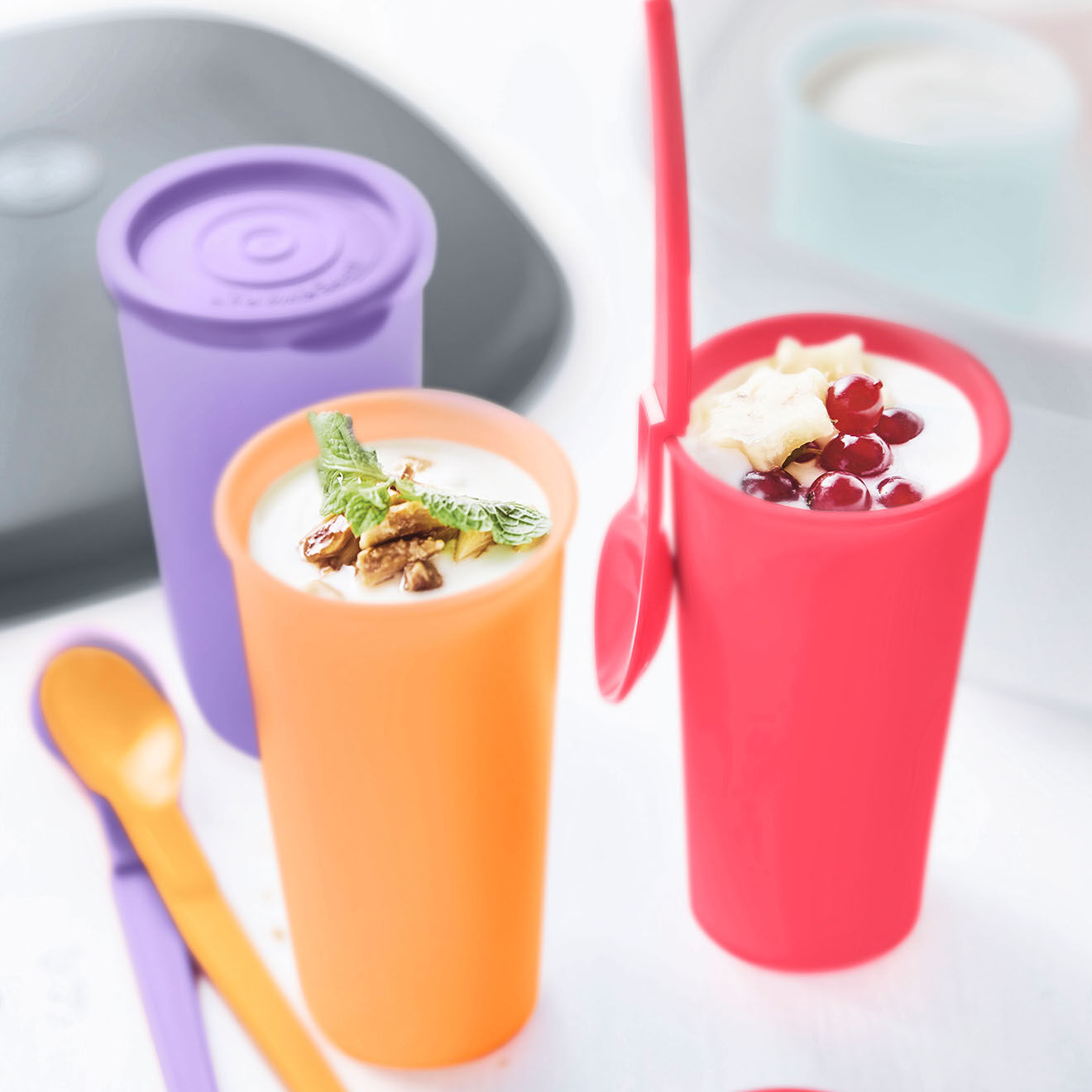 Tupperware 6 Gobelets avec couvercle Rainbow multicolores - 177ml